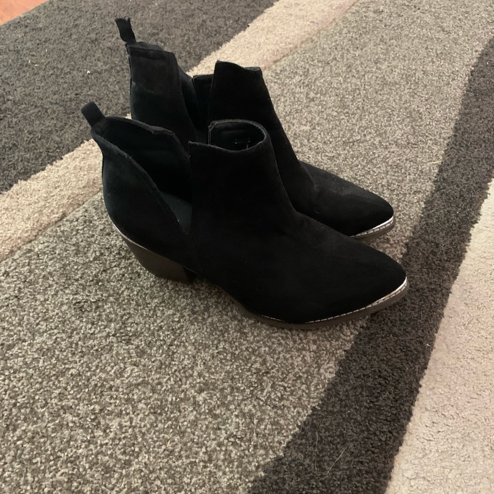 Silver tip booties